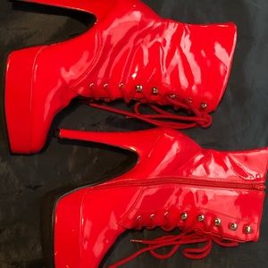 Hot red stiletto ankle booties 🔥